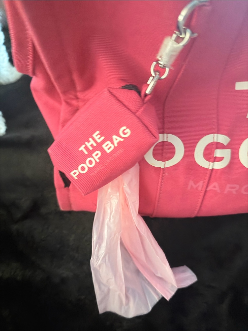 MARC JACOB Canvas Tote in Hot Pink with Logo - Picture 12 of 12